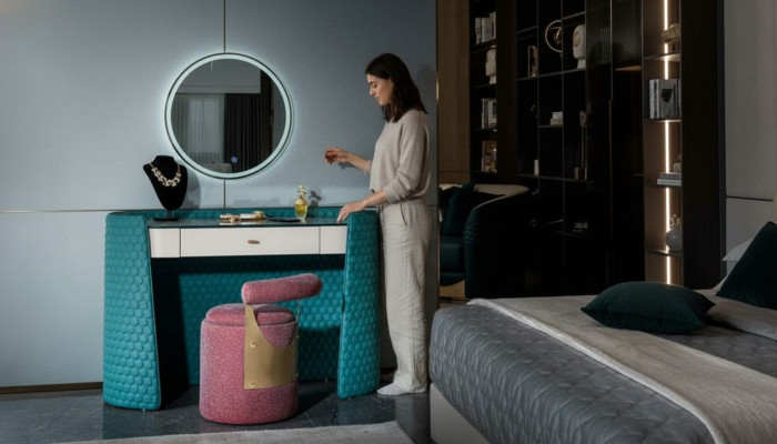 Coiffeuse en bois turquoise cuir chambre consoles tables design maquillage de luxe.