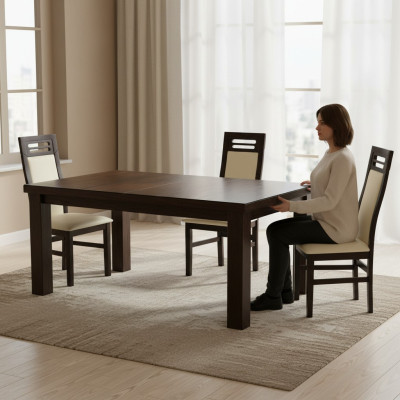 Ensemble complet de chaises de designer K65 4x pour salle à manger. Sièges rembourrés en textile.