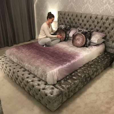 Lit double Chesterfield 180x200 en tissu rembourré Cadre de lit de luxe Design