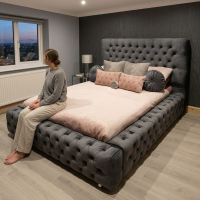 Conception Lit double moderne Mobilier 180x200 cm Tissu d'ameublement et bois Chambre