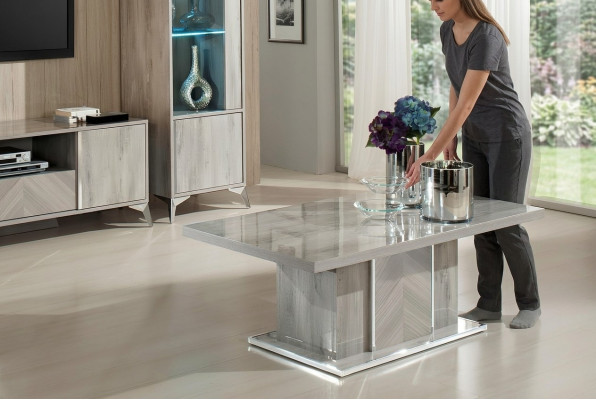 Table basse de luxe en bois pour salon