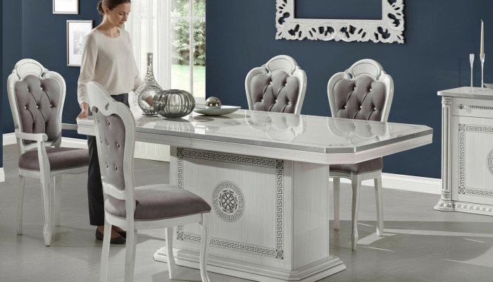Ensemble de 4 chaises en bois de luxe avec cristaux pour salle à manger