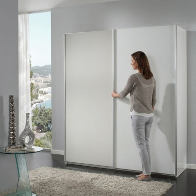 Armoire moderne