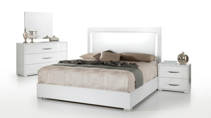 Lit de luxe pour chambre avec structure rembourrée design luxe lit matrimonial hôtel blanc
