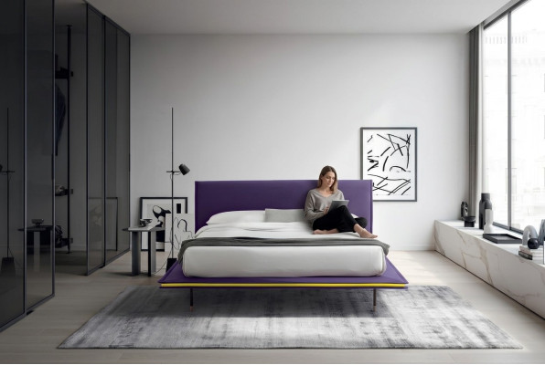 Lit de design 140x200cm Rembourrage Lits de Luxe Doubles Chambre de Sommeil d'hôtel Bois neuf