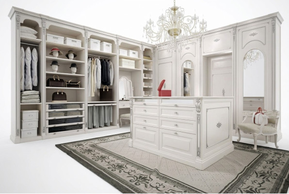 Dressing de luxe classique sur mesure avec portant intégré.
