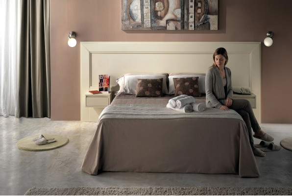 Conception de meubles de luxe modernes 4 pièces. Ensemble de mobilier d'hôtel 2 lits + table de chevet