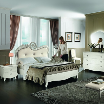 Ensemble complet Lit Table de chevet Commode Nouveau design Chambre à coucher 5 pièces. Chambre à coucher