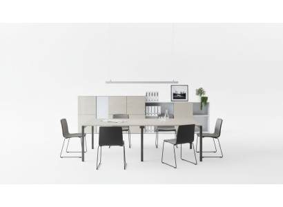 Un bureau d'ordinateur Bureau de bureau Bureau d'ordinateur Table d'ordinateur Mobilier de bureau Table de travail Bureau