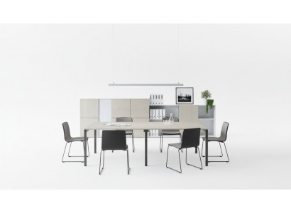 Un bureau d'ordinateur Bureau de bureau Bureau d'ordinateur Table d'ordinateur Mobilier de bureau Table de travail Bureau
