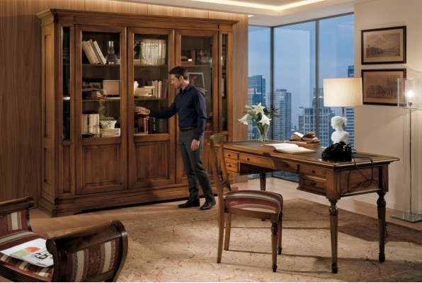 Ensemble de bureau en bois comprenant une table, une chaise, une bibliothèque, un bureau, des étagères et des armoires 3 pièces. Nouveaux ensembles