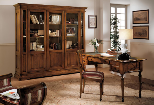 Ensemble de bureau en bois comprenant une table, une chaise, une bibliothèque, un bureau, des étagères et des armoires 3 pièces. Nouveaux ensembles
