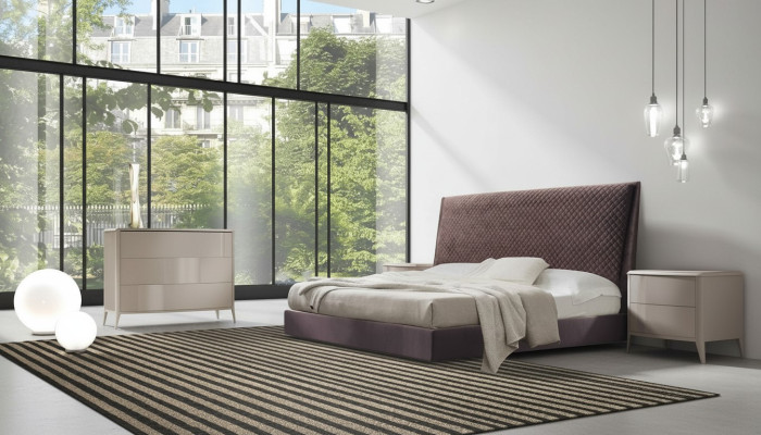 Lit de designer 2x Tables de chevet Commode 4 pièces. Ensemble Chambre Mobilier Italien