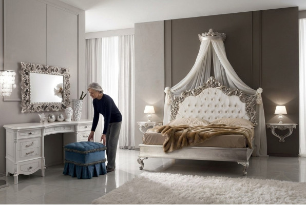 Ensemble complet de chambre à coucher Lit baroque royal Coiffeuse Table de chevet 6 pièces.
