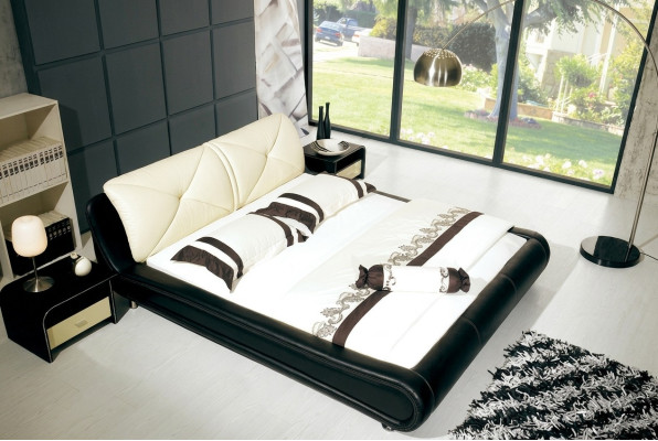 Revêtement de lit en cuir de design de luxe, lits en bois de chambre double d'hôtel.