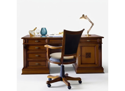 Ensemble de bureau de luxe Washington en trois pièces avec des meubles italiens. Bois massif de style baroque rococo.