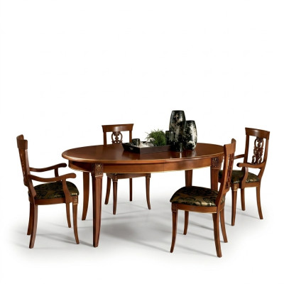Ensemble de salle à manger classique avec table ovale, 4 chaises, fauteuil, ensemble de groupe. Nouvel ensemble en bois massif.