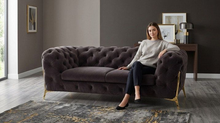 Canapé design en velours Chesterfield 2 places en velours Textile Suite Pieds dorés