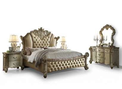 Ensemble de chambre à coucher 5 pièces avec tables de chevet lit. Style baroque rococo antique en bois.