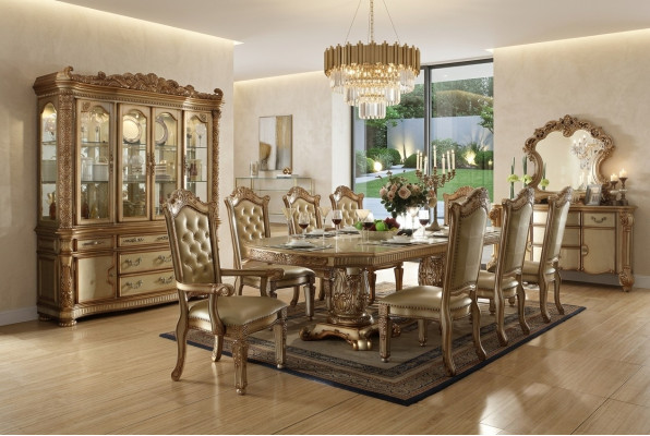 Ensemble de salle à manger doré Table à manger luxueuse avec chaises Buffet design