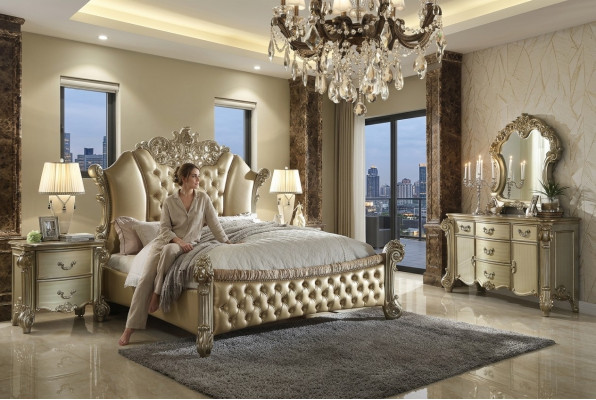Décoration de la chambre d'hôtel de luxe en cuir avec tête de lit décorative.