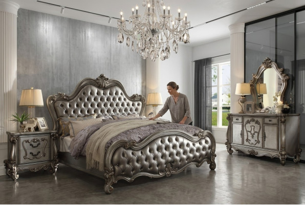 Ensemble de chambre à coucher avec meubles classiques Lit Table de chevet Commode Miroir 5 pièces.