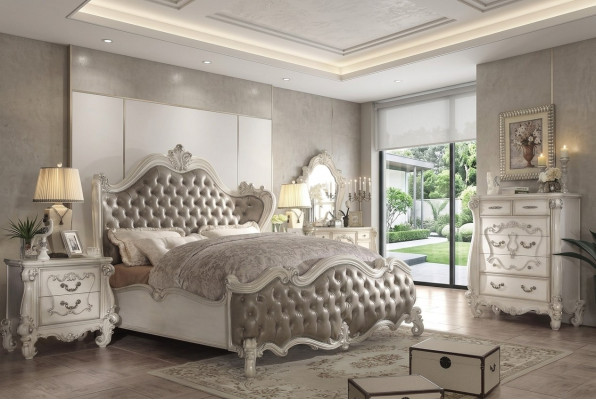 Chambre 3 pièces. Ensemble lit 2x Table de chevet Console Lits doubles Hôtel