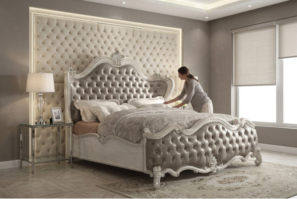 Designer Bed Bedroom Beds Leather Hotel Upholstery Chesterfield new Lit Designer Chambre Lits Cuir Hôtel Tapisserie Chesterfield neuf