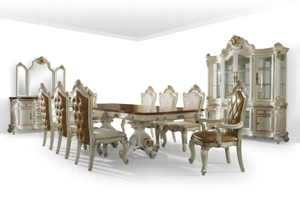 Ensemble salle à manger classique beige Luxueuse table à manger 8 chaises Chesterfield Ensemble de 11 pièces