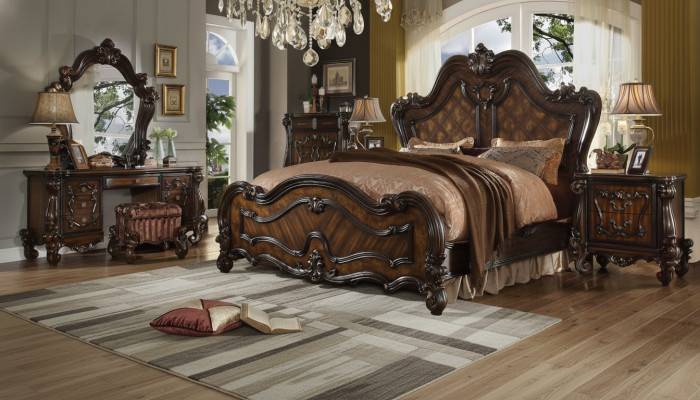 Ensemble de tables de chevet de chambre à coucher Lit 5 pièces. Lit en bois de style rococo baroque antique