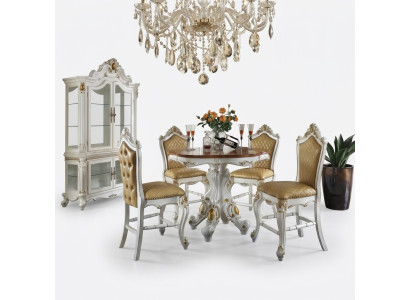Ensemble de salle à manger blanc classique. Table de salle à manger élégante avec chaises et vaisselier