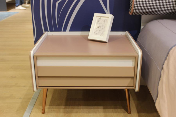 Chambre d'enfants Ensemble Lit + Table de chevet + Tabouret Ensemble Moderne Lit 3 pièces. Tabouret complet