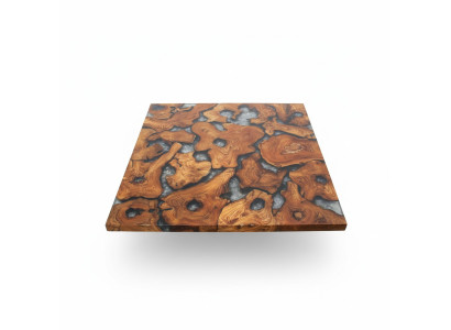 Table à manger en résine époxy et bois massif, table en bois massif 100x100 avec effet cascade en résine époxy.