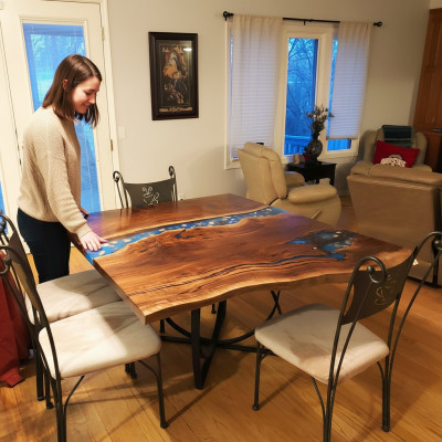 Table personnalisée Résine époxy Résine époxy Rivière Bois véritable Prix 1 mètre carré Tables