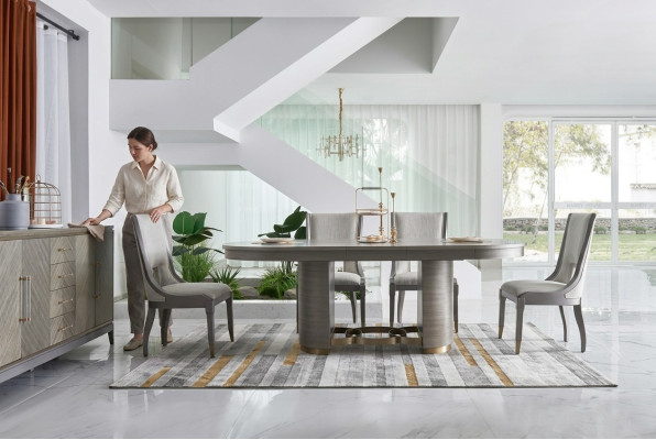 Ensemble de salle à manger de luxe Table avec 6 chaises dossier complet e Groupe style Dubai
