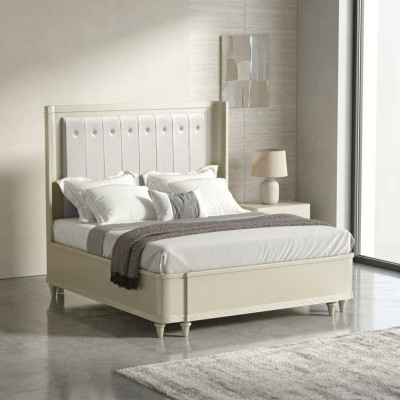 Conception rembourrée Lit de luxe 180 x 200cm Lits en tissu en cuir Chambre moderne