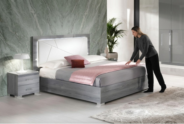 Ensemble de chambre à coucher Lit 2x Tables de chevet 3 pièces. Meubles italiens Hôtel de luxe neuf