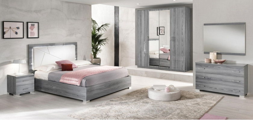 Meubles italiens 4 pièces. Ensemble de chambre à coucher Lit 2x Table de chevet Armoire nouvelle
