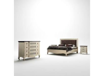 Ensemble de chambre de luxe 4 pièces. Lit 2 tables de chevet Commode Meubles en bois massif Italie