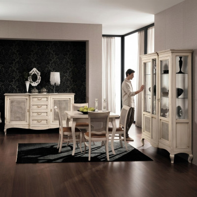Suite Mobilier en bois Commode 4x Chaise Table Vitrine Nouveau Groupe Ensemble de salle à manger 7 pièces