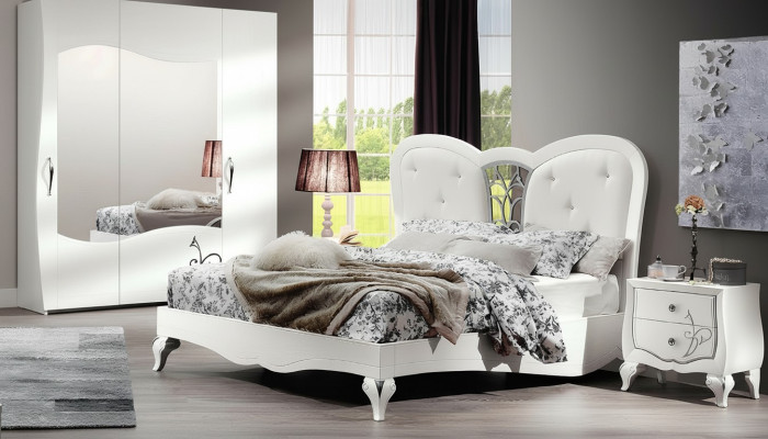 Design de lit de luxe à coussin pour hôtels doubles, sommiers en bois pour chambres à coucher.