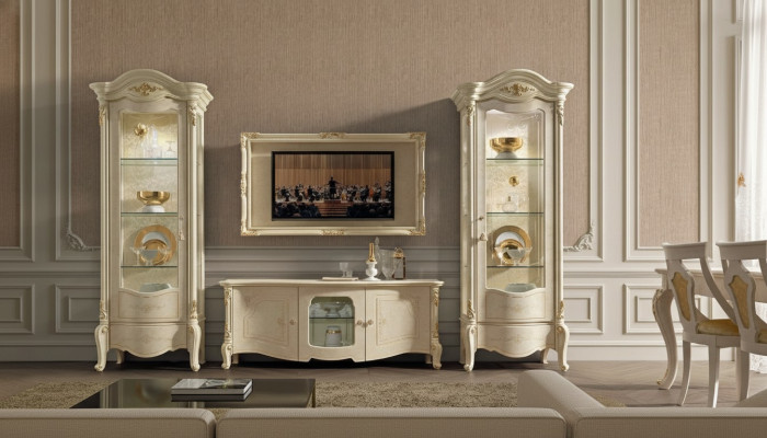 Garde-robe et cadre de télévision classiques en bois naturel de style classique n