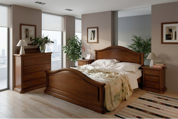 Achetez un grand lit double dans un style classique et simple en bois naturel.