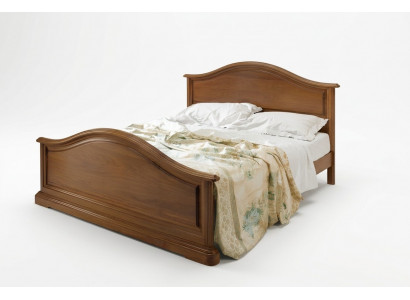 Achetez un grand lit double dans un style classique et simple en bois naturel.