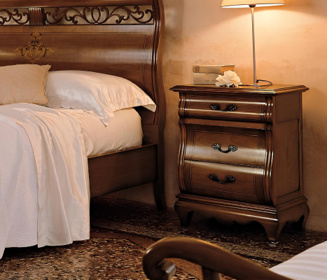 Table de chevet Mobilier Italie Table d'appoint Armoires Chambre Table de chevet Armoires de chambre Armoire