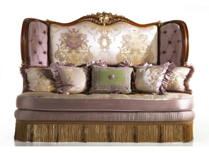 Élégance intemporelle - canapé Chesterfield trois places élégant de couleur violette pour votre maison.