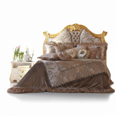 Luxueuse tête de lit de style Chesterfield pour votre lit