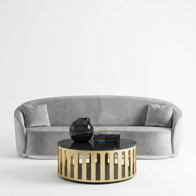 Canapé en cuir trois places de style italien neuf pour salon, meuble rembourré.