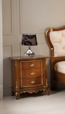 Table de chevet en Italie, Armoire, Tables de chevet, Armoires, Table d'appoint, Mobilier de chambre.