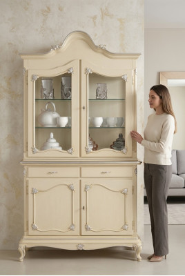 Vitrine de meubles de luxe italiens, armoire de vitrine de design en verre de commode dressoir de garde-robe.